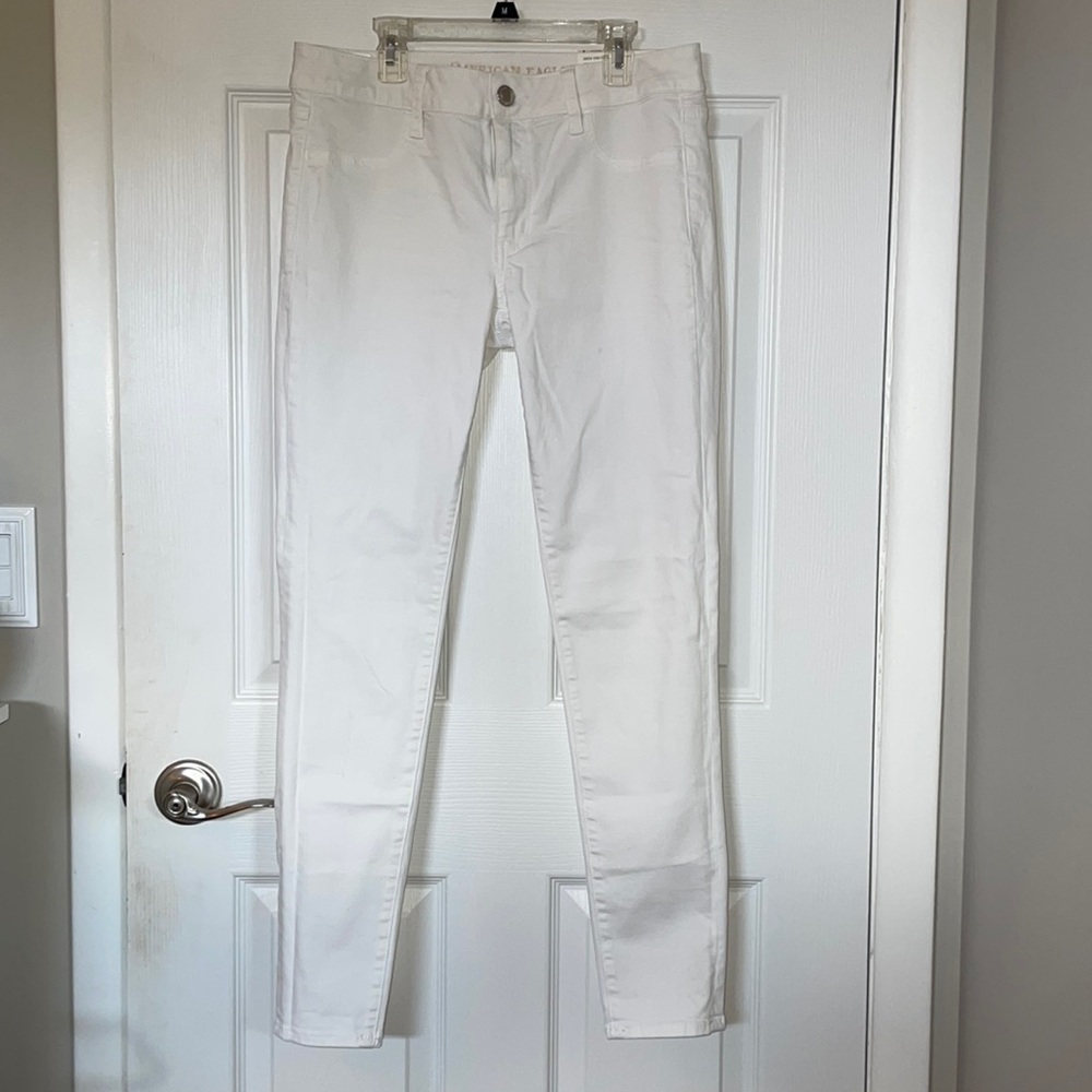 White AE jeggings